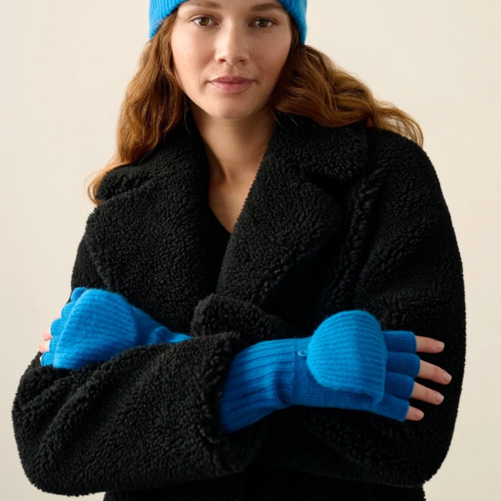 NEW! White + Warren Lazuli Blue Cashmere Ribbed Pop Top Gloves